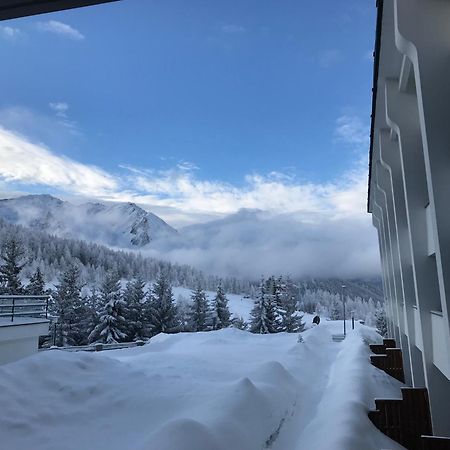 Nice House On The Ski Slopes Colle Colle Sestriere Exterior foto